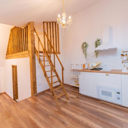 Отель Fernweh Haus Брашов Экстерьер фото